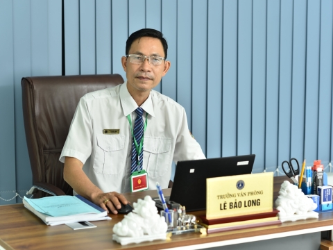 TRƯỞNG VĂN PHÒNG - LÊ BẢO LONG