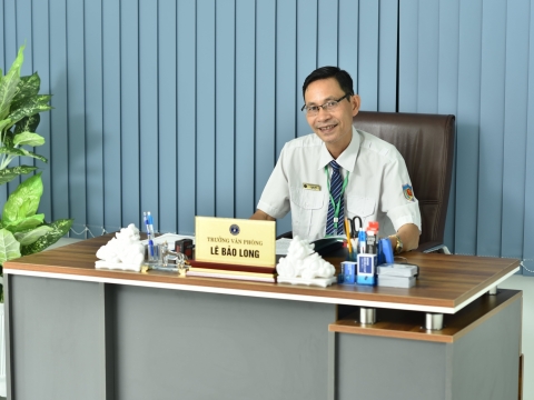 TRƯỞNG VĂN PHÒNG - LÊ BẢO LONG