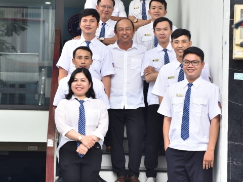 ĐỘI NGŨ NHÂN VIÊN